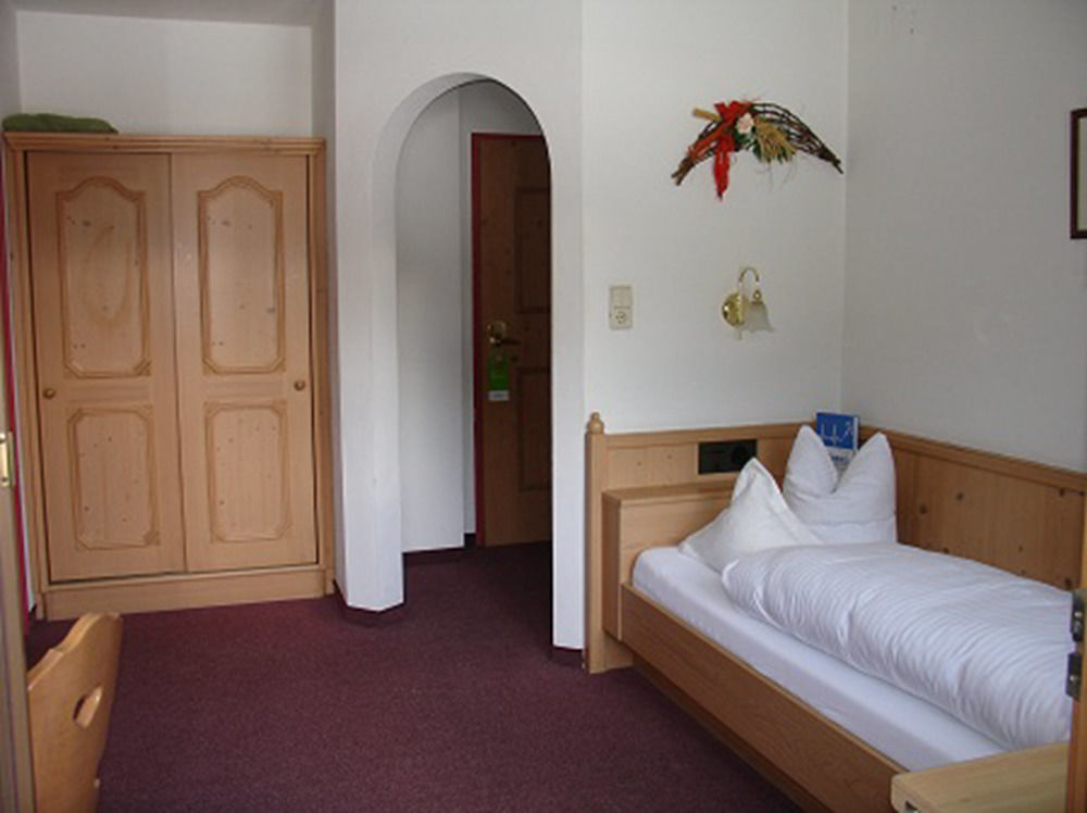 Hotel Hoehlenstein Tux Habitación foto